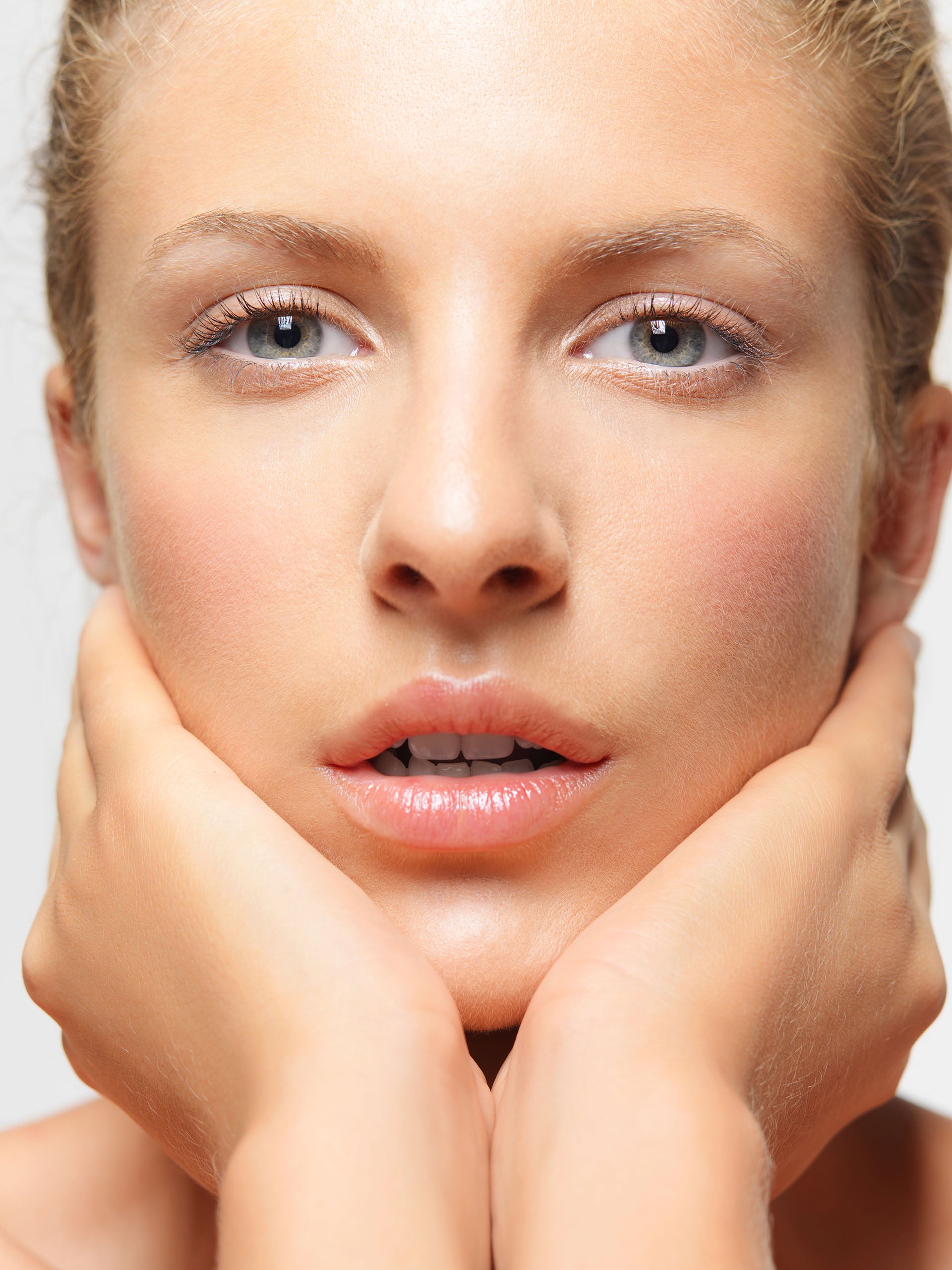 The Skincare Benefits of Combining Marine Collagen and Electrolytes